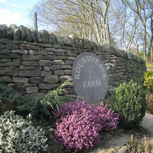 Roundseats farm wall